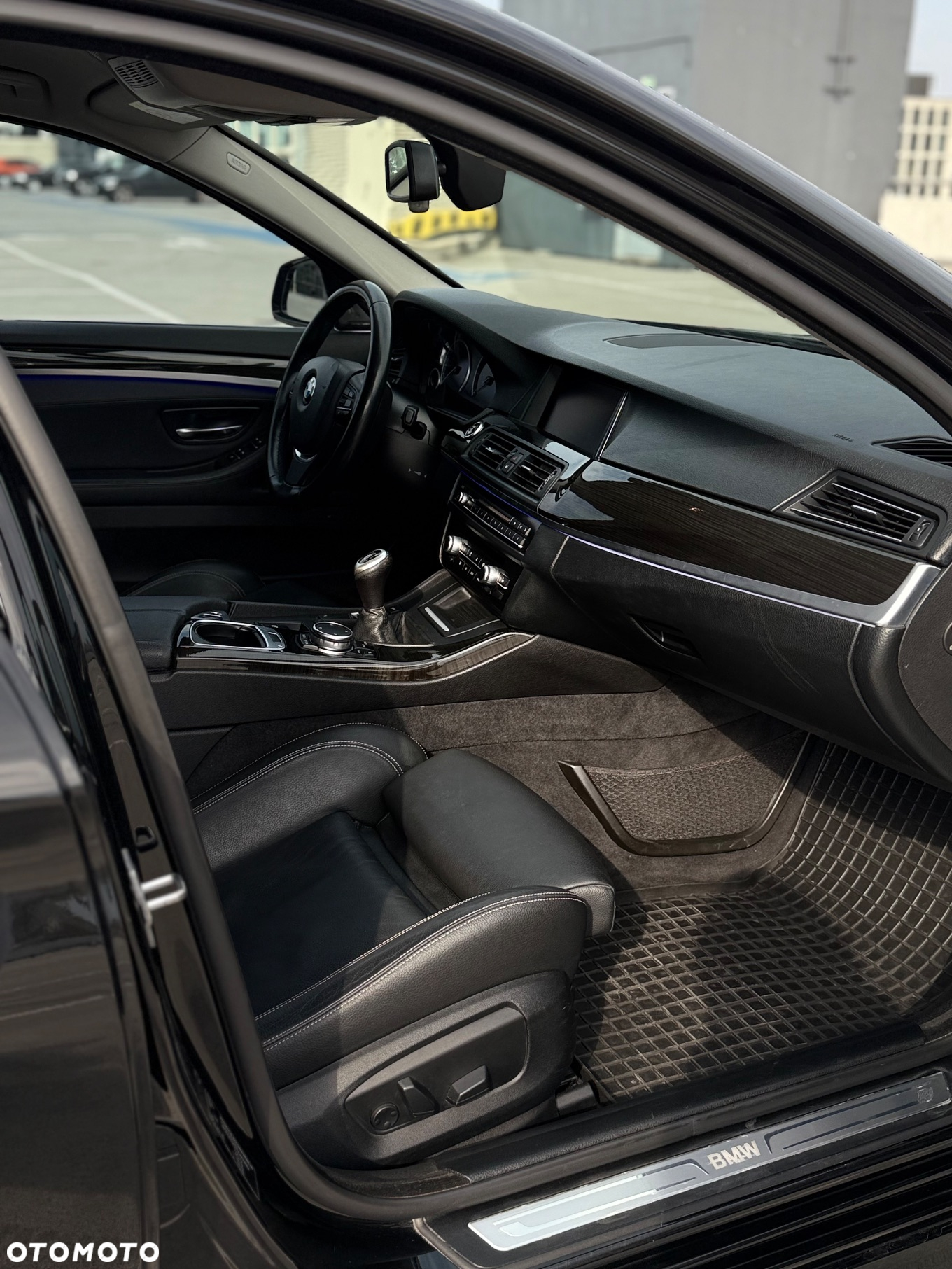 BMW Seria 5 520d Luxury Line - 32
