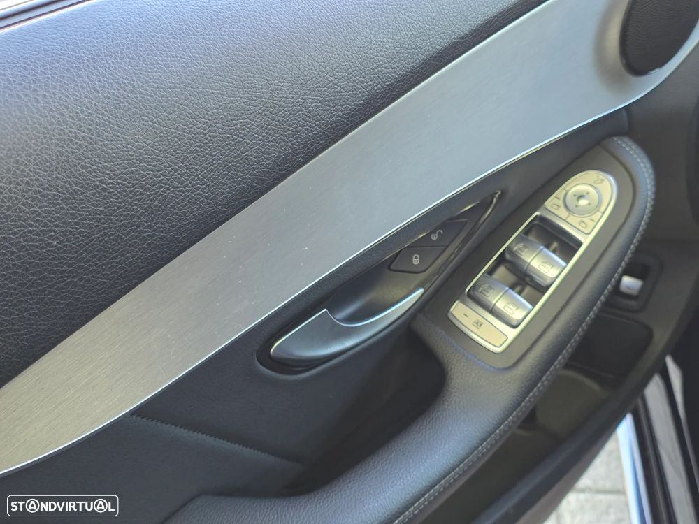 Mercedes-Benz C 300 - 12