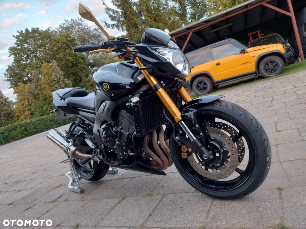 Yamaha FZ8 - 1