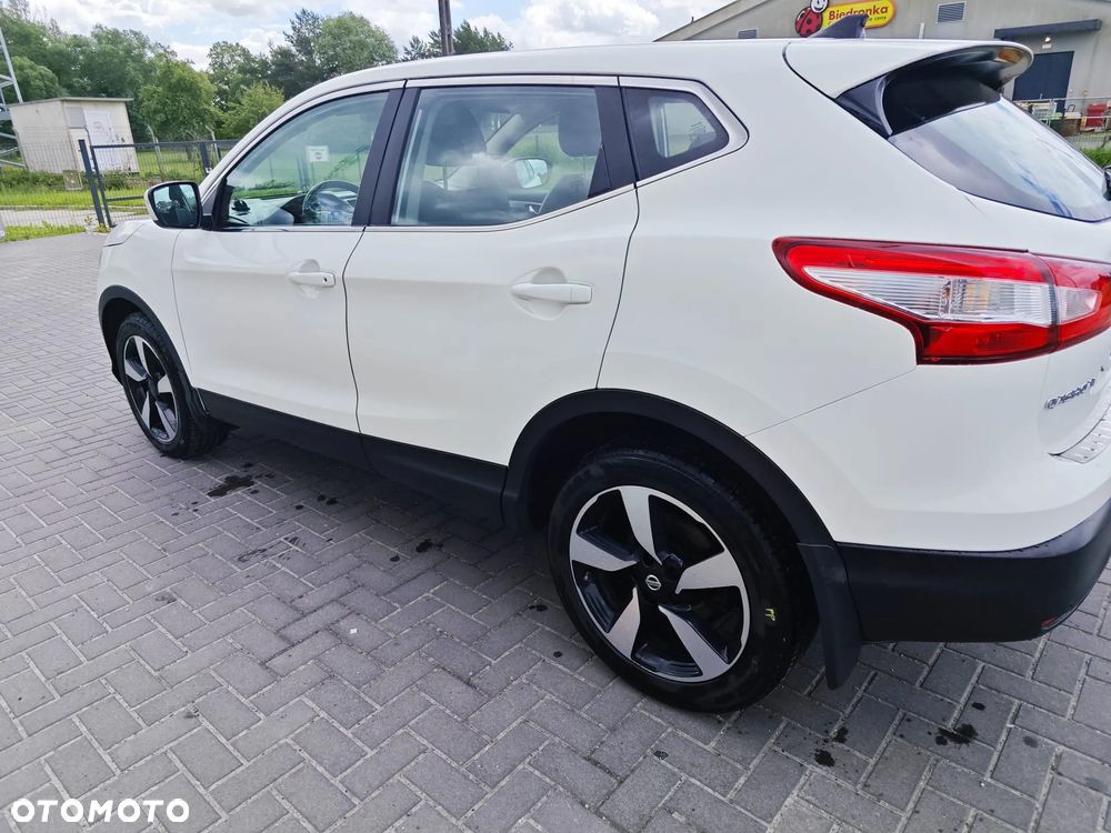 Nissan Qashqai - 1