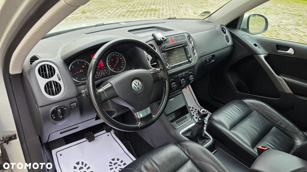 Volkswagen Tiguan 2.0 TDI DPF BlueMotion Technology Freestyle - 17