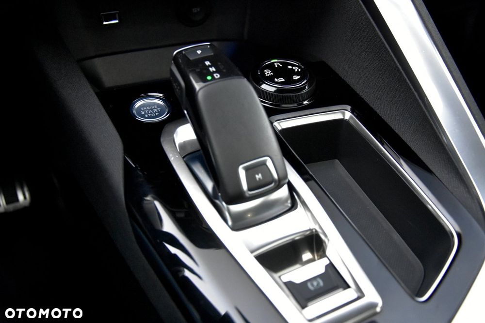 Peugeot 5008 1.6 PureTech GT S&S EAT8 - 39