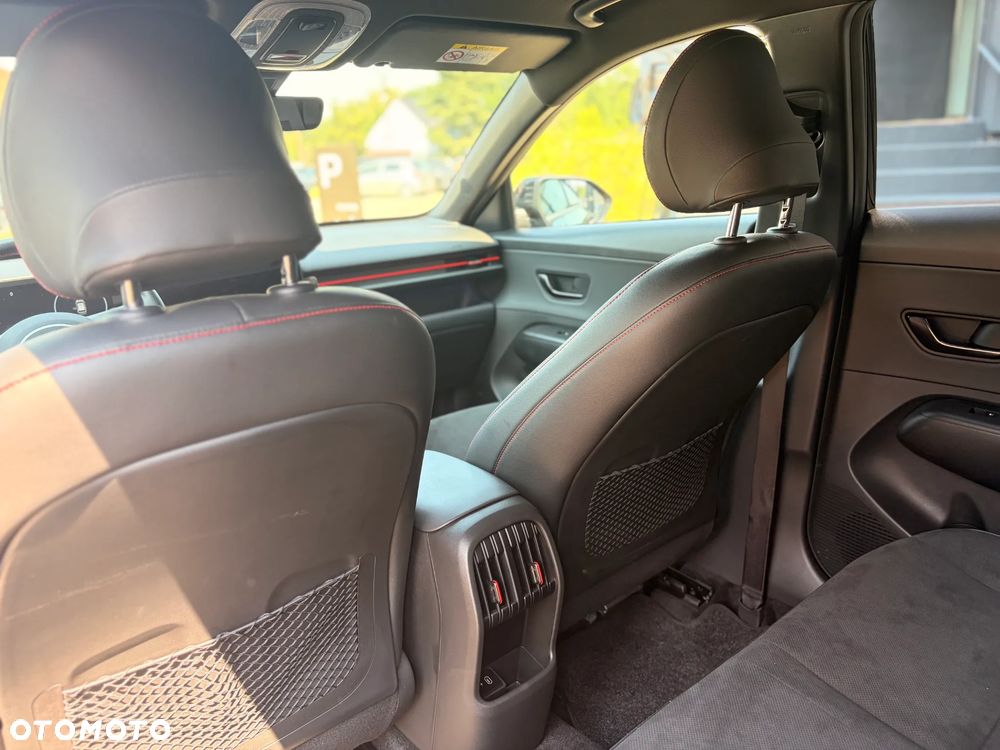 Hyundai Kona - 11