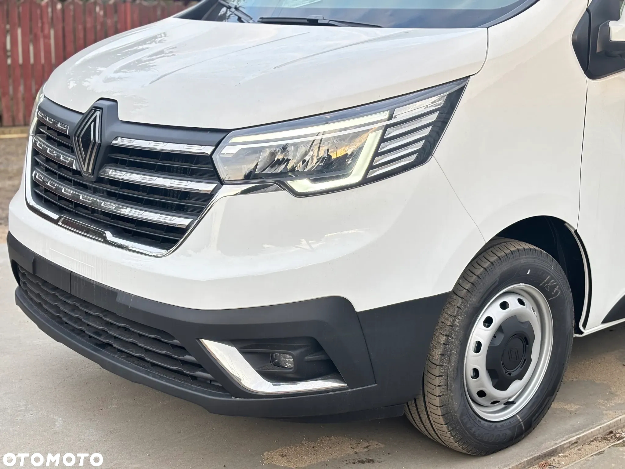 Renault Trafic brygadowy 6 miejsc - 4