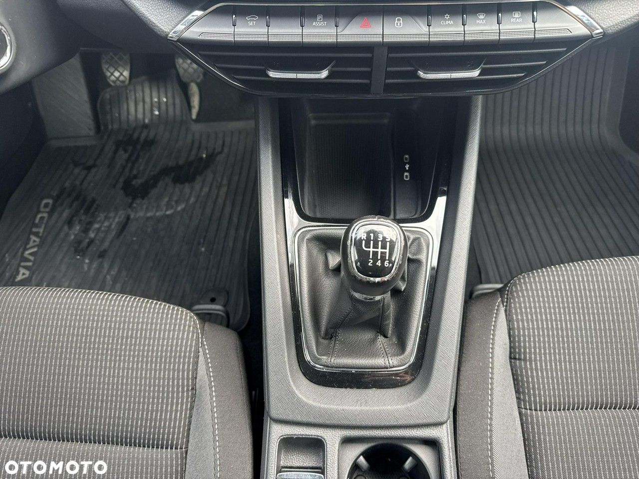 Skoda Octavia 2.0 TDI Ambition - 24