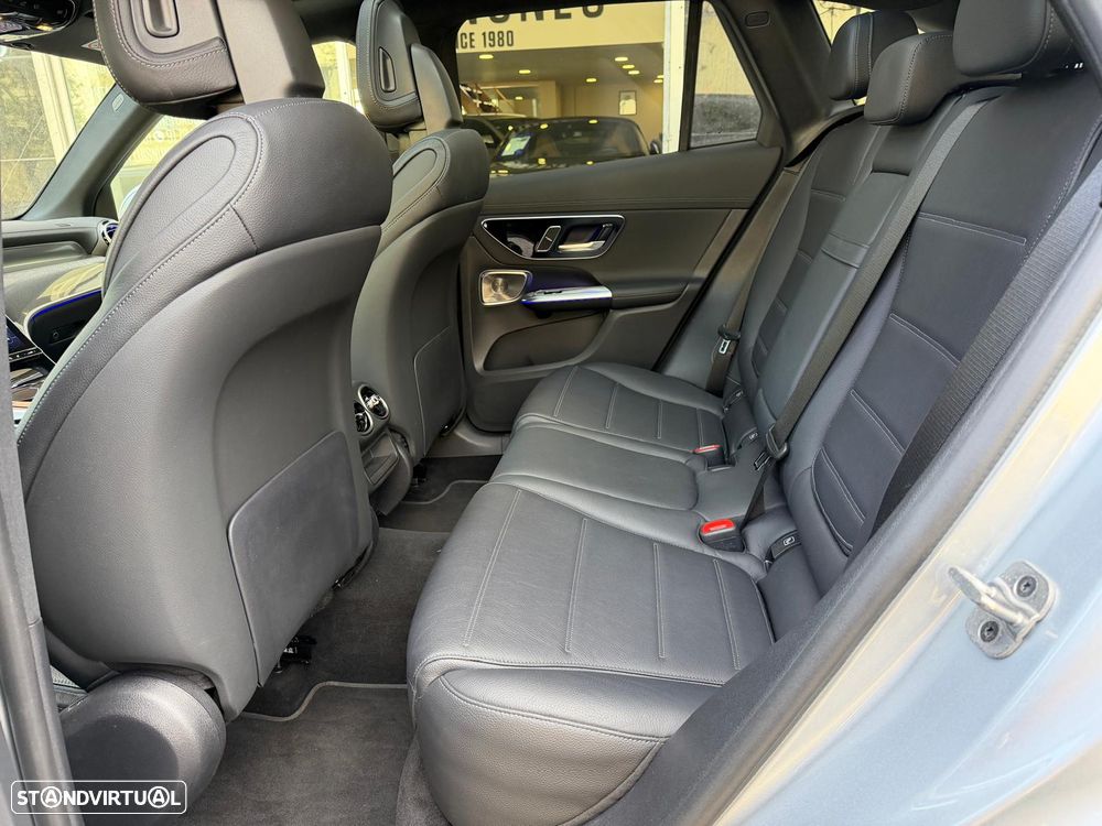 Mercedes-Benz GLC 300 e 4Matic 9G-TRONIC Avantgarde Advanced - 34