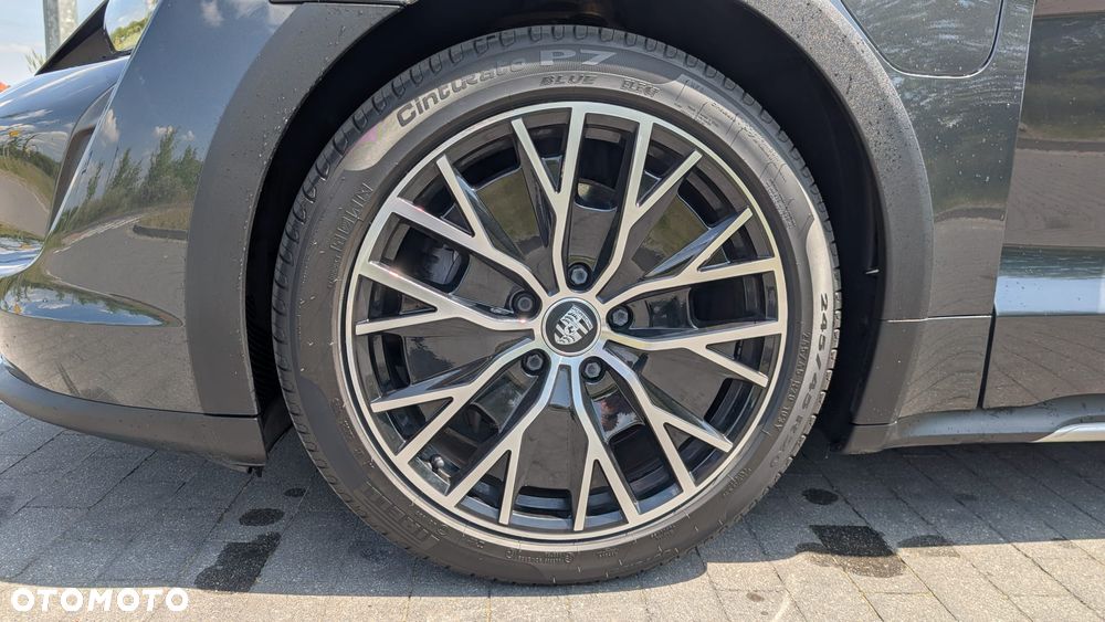 Porsche Taycan 4 - 14