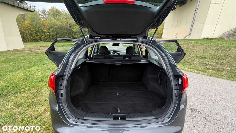 Kia Ceed - 25