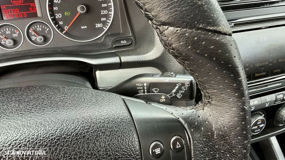 VW Scirocco 2.0 TDI Sport DSG - 35