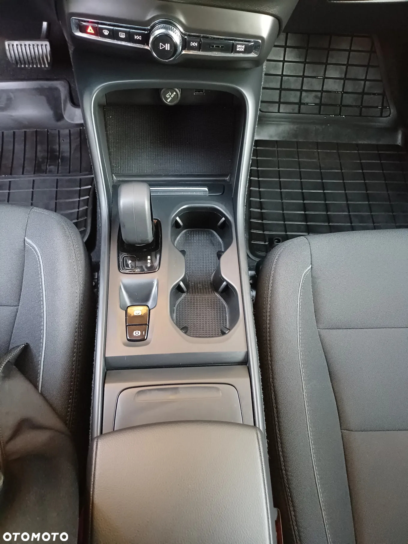 Volvo XC 40 T3 Momentum - 20
