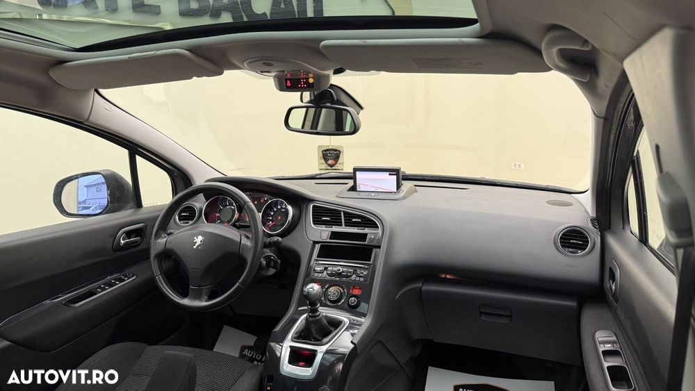 Peugeot 5008 - 13