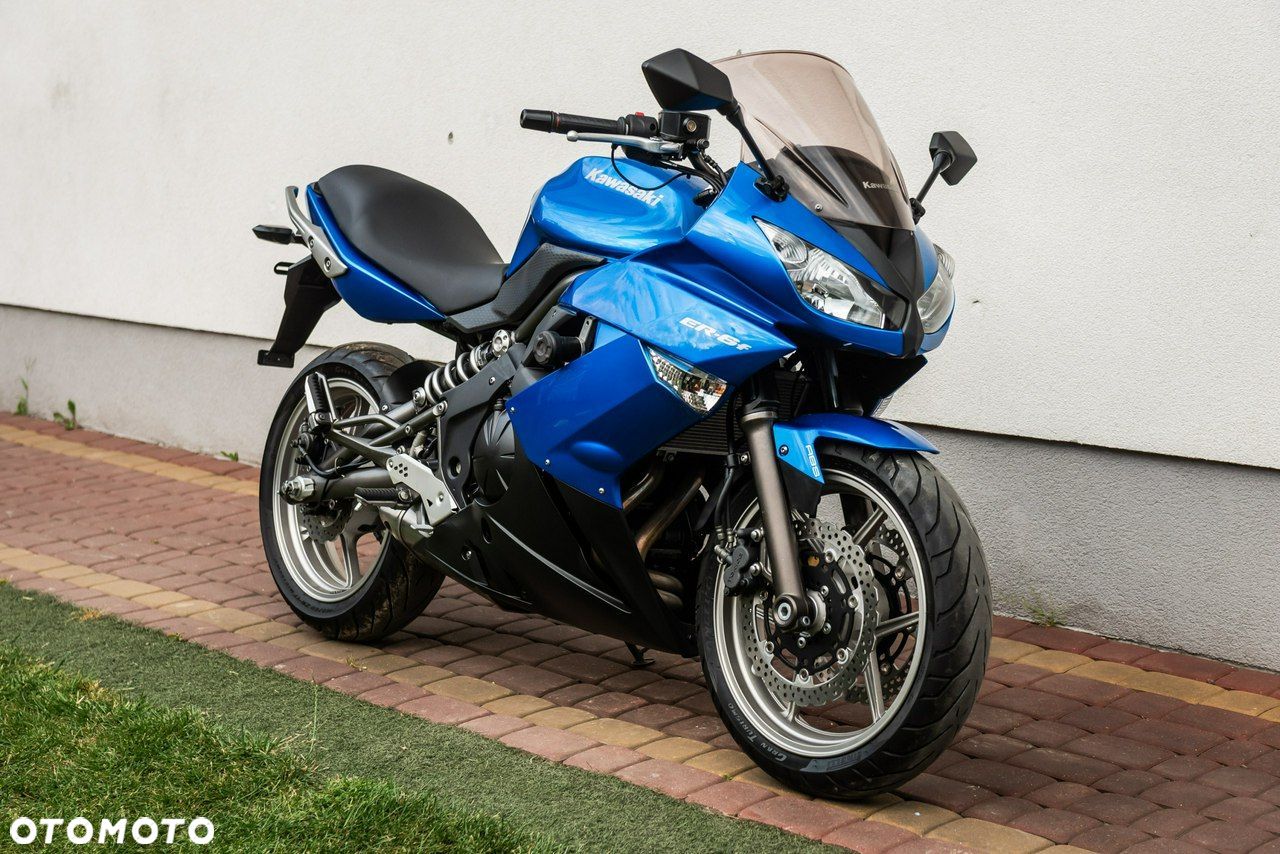 Kawasaki ER - 1