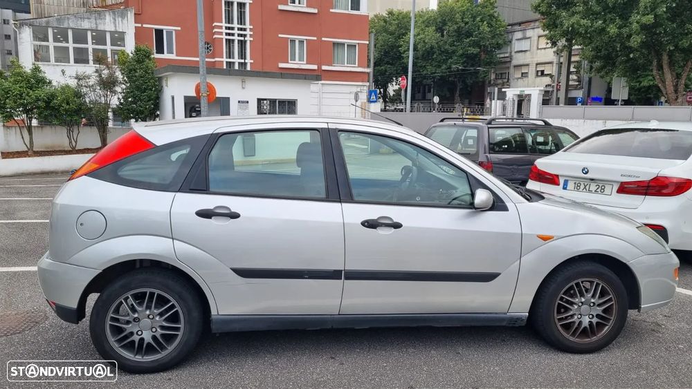 Ford Focus 1.4 Trend - 4