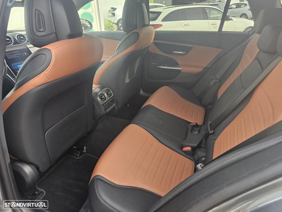 Mercedes-Benz C 300 e T 9G-TRONIC AMG Line - 22