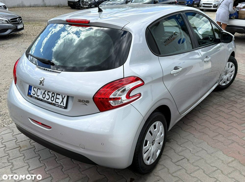 Peugeot 208 PureTech 82 Start & Stop Allure - 4
