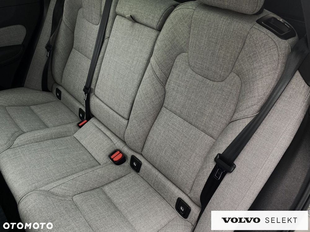 Volvo XC 60 - 30