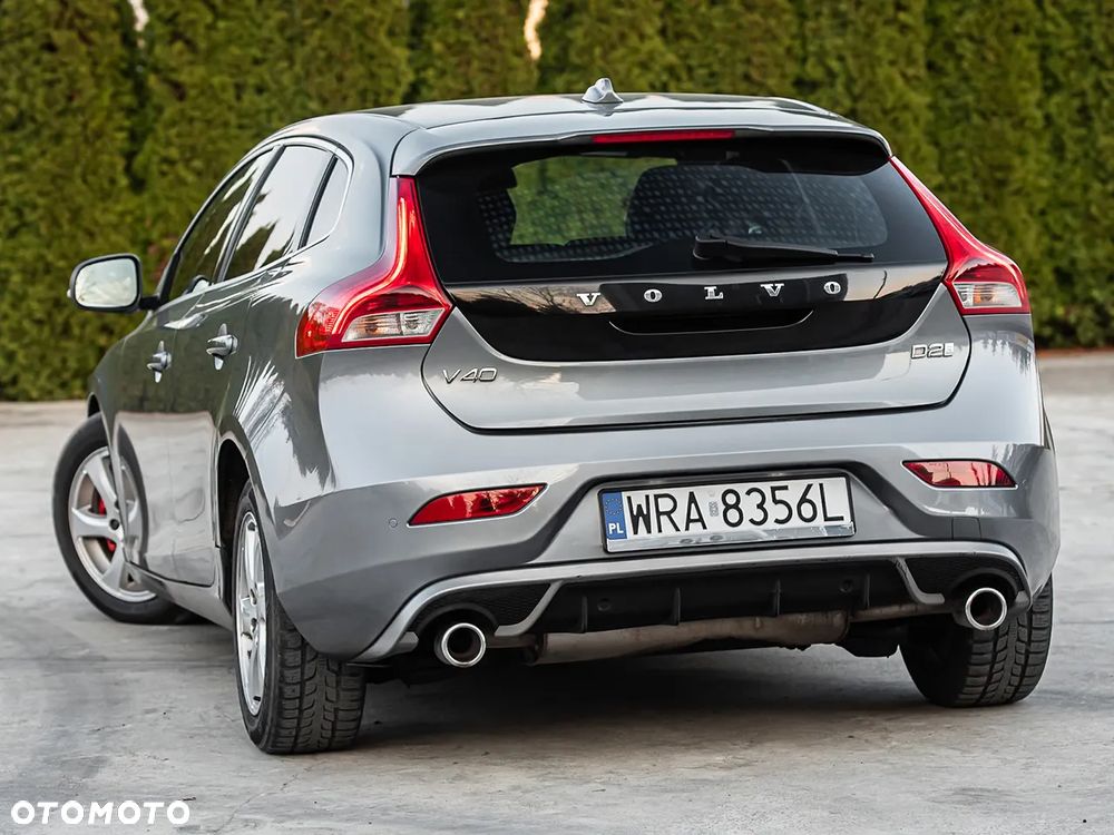 Volvo V40 D2 Drive-E R-Design Kinetic - 12