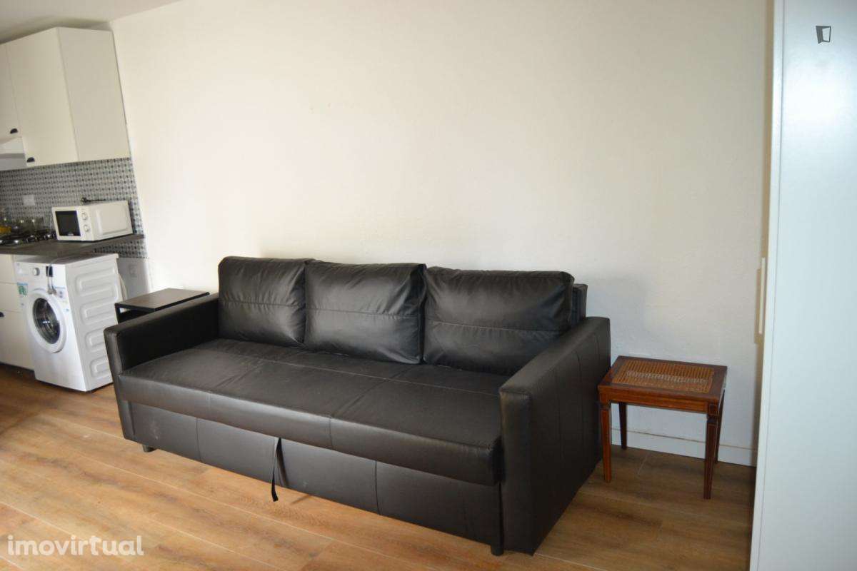 Estúdio - localizado em Lisbon - Grande imagem: 2/9