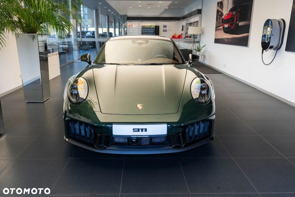Porsche 911 Carrera T-Hybrid 4 GTS - 5