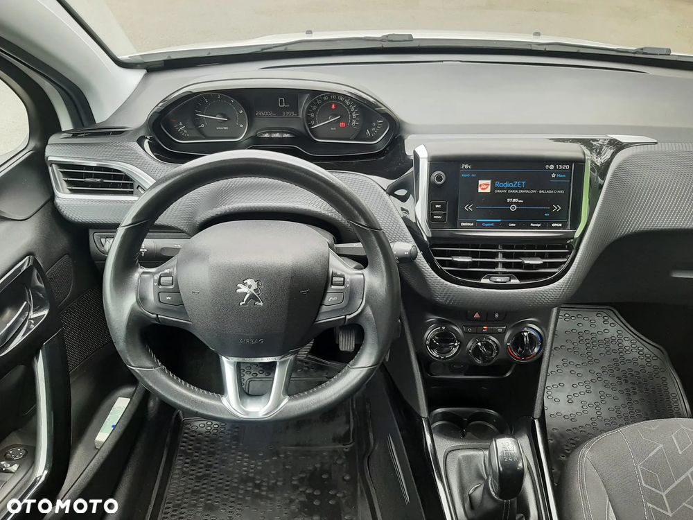 Peugeot 2008 1.5 BlueHDi Active S&S - 24