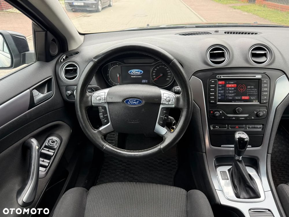 Ford Mondeo - 31