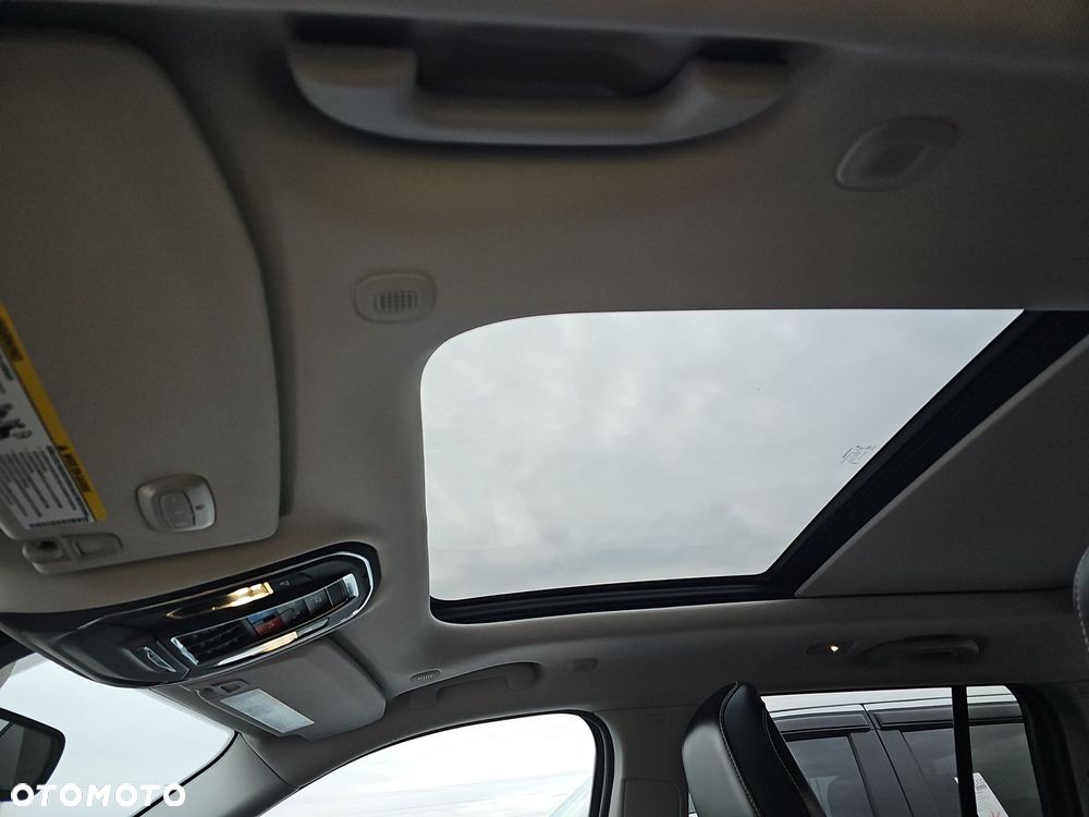 Jeep Grand Cherokee - 13