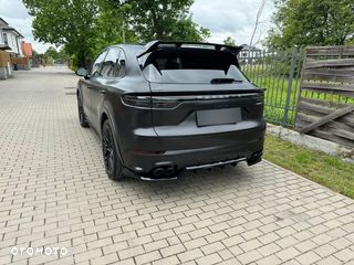 Porsche Cayenne Platinum Edition