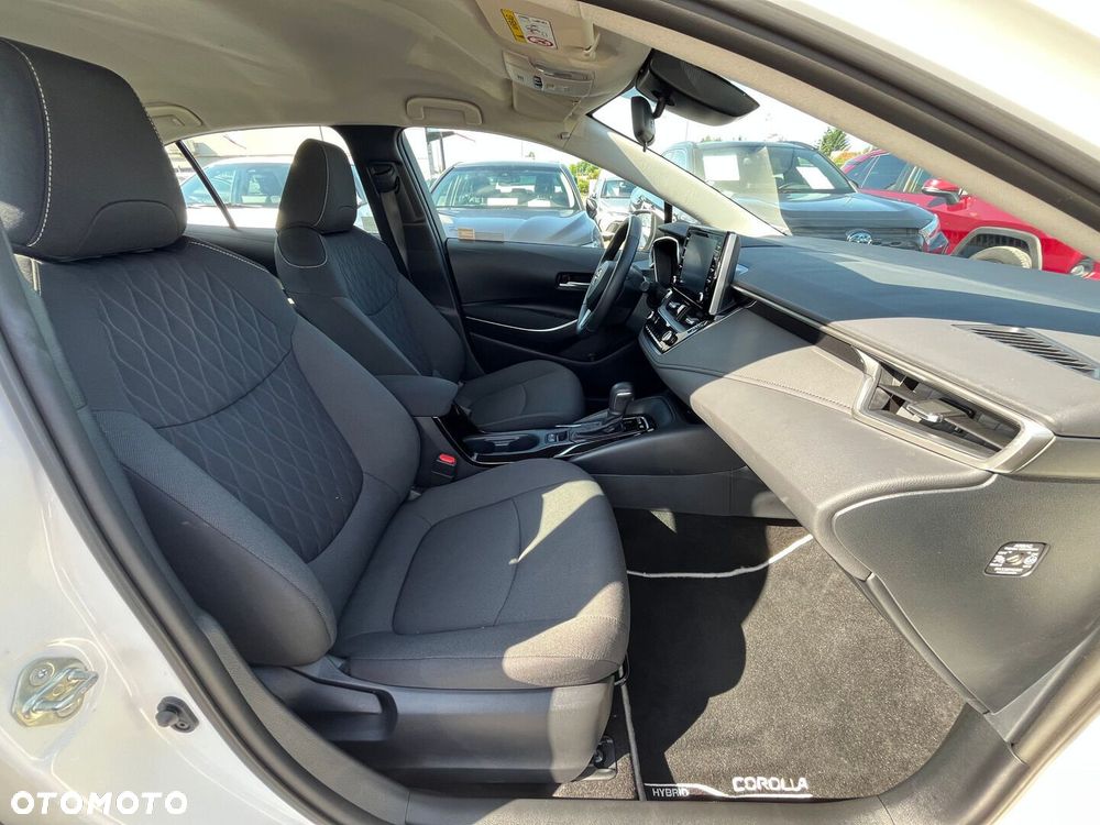 Toyota Corolla 1.8 Hybrid Comfort - 30