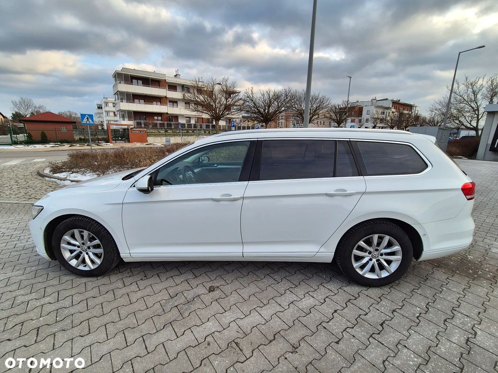 Volkswagen Passat - 8