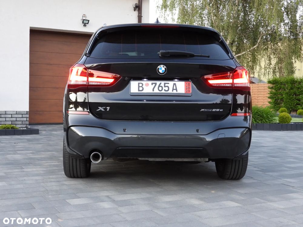 BMW X1 xDrive25e M Sport - 3