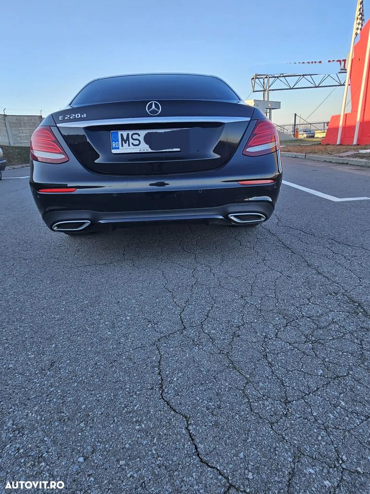 Mercedes-Benz E 220 d 9G-TRONIC AMG Line - 4