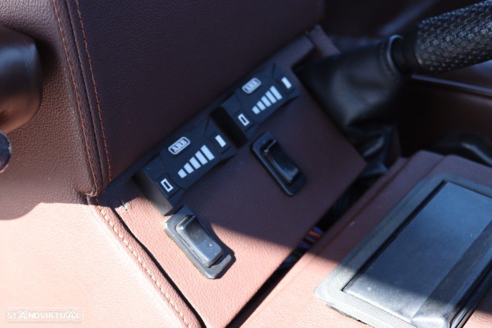 Land Rover Range Rover - 29