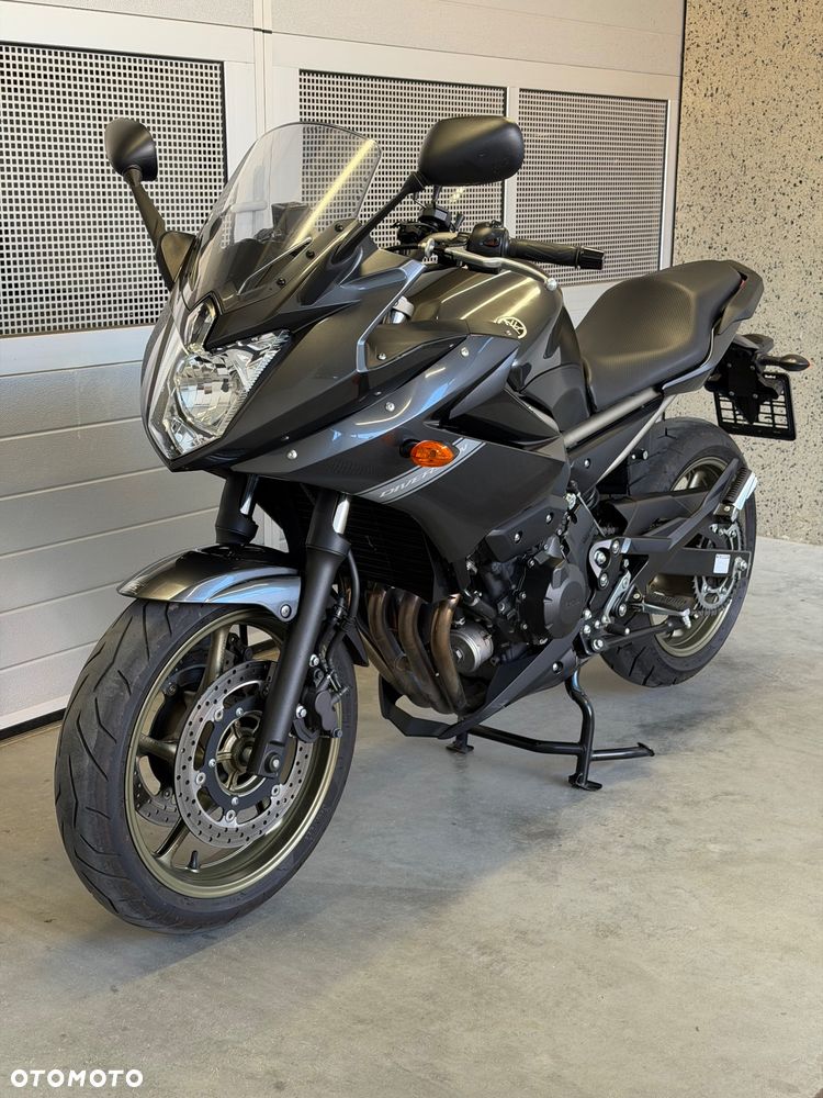 Yamaha XJ - 1