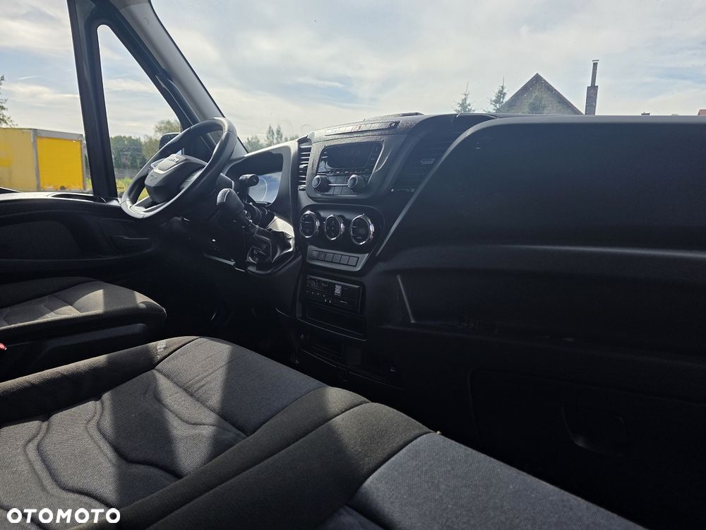 Iveco 72C18 16 palet 2x firanka dach zsuwany Winda - 16