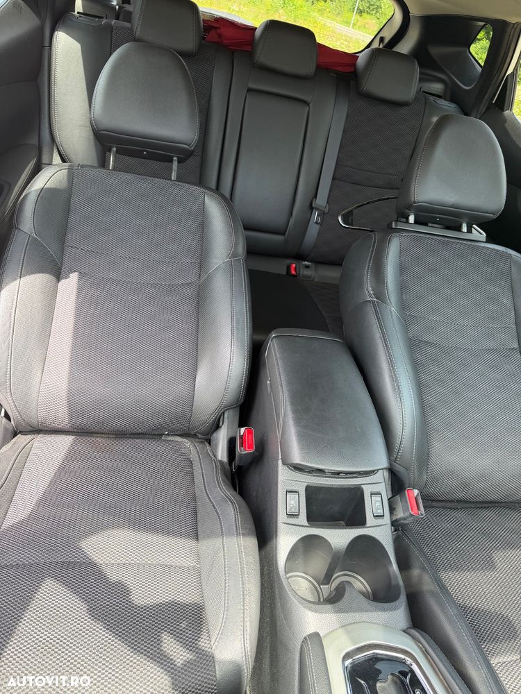 Nissan Qashqai 1.6 DCI Start/Stop X-TRONIC Tekna - 6