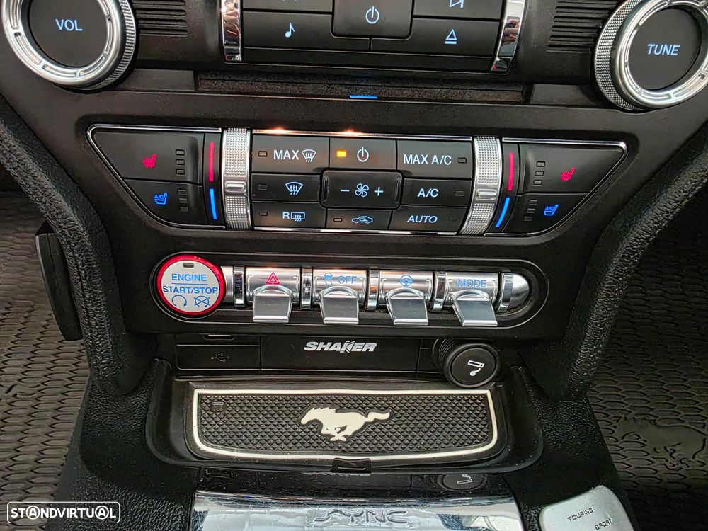 Ford Mustang 2.3i EcoBoost - 24