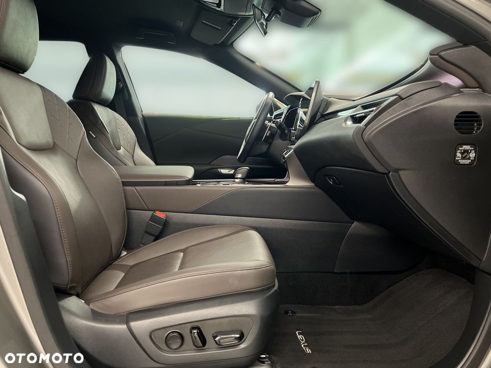 Lexus RX - 11