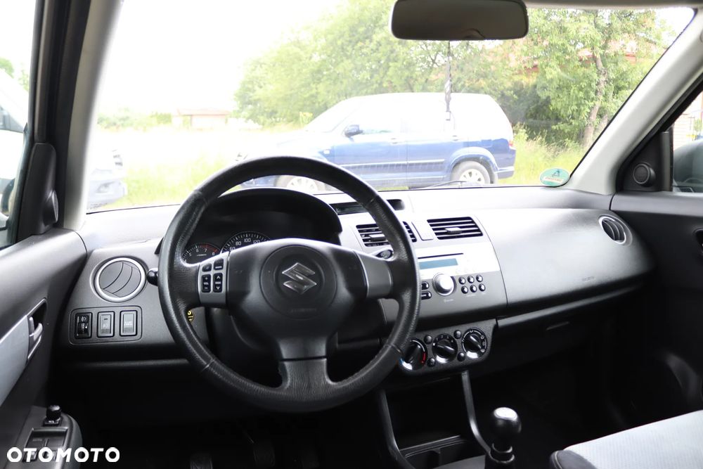 Suzuki Swift 1.3 Club dance - 18
