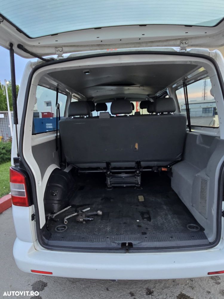 Volkswagen Transporter - 11