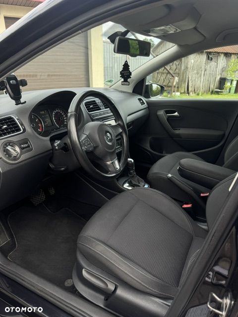 Volkswagen Polo - 12