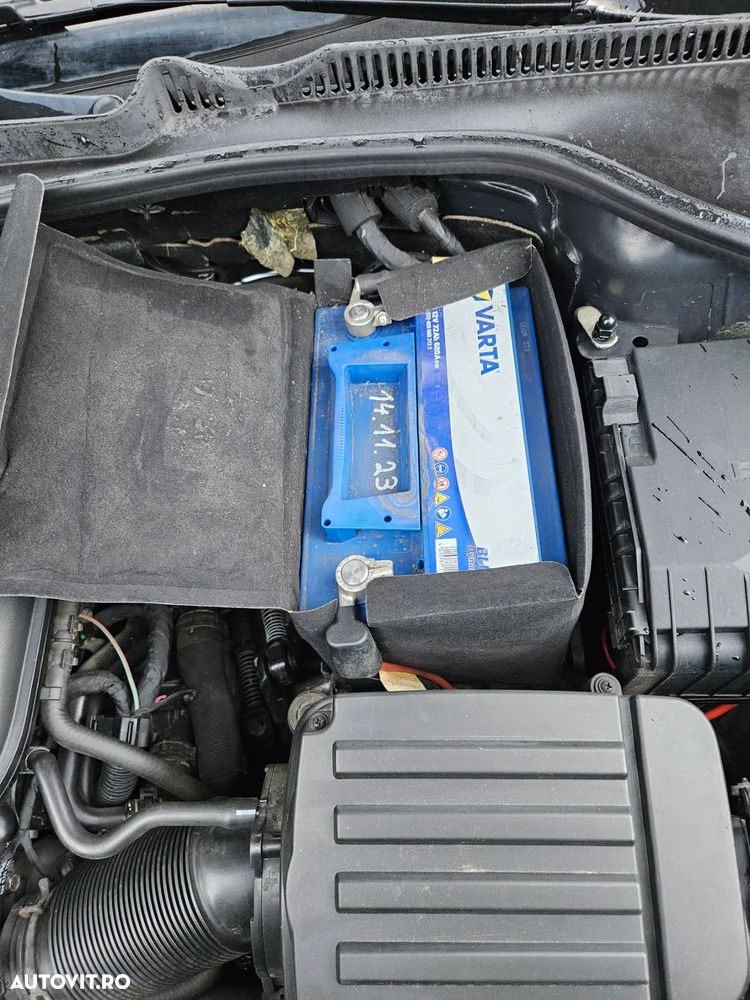 Volkswagen Golf - 11