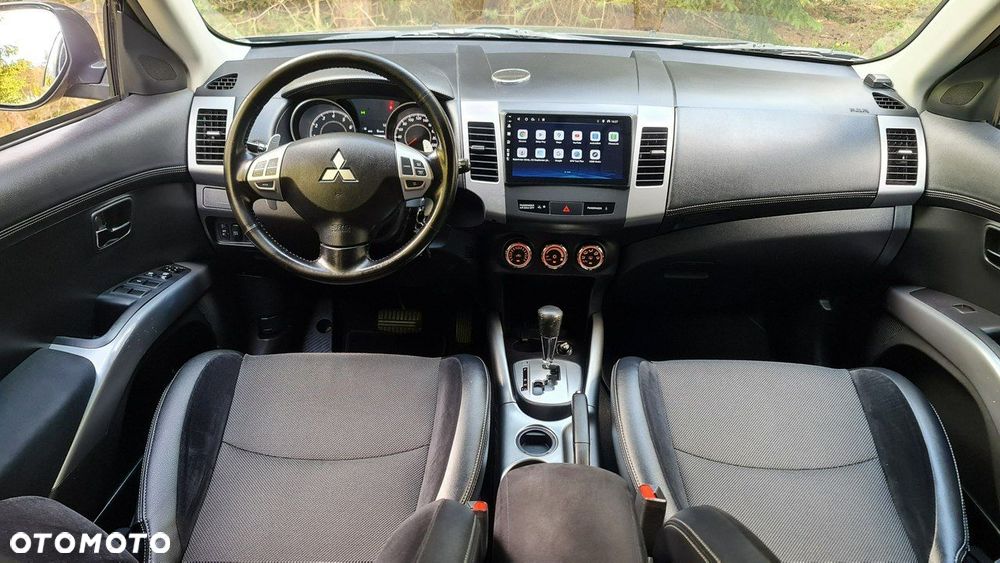 Mitsubishi Outlander - 5
