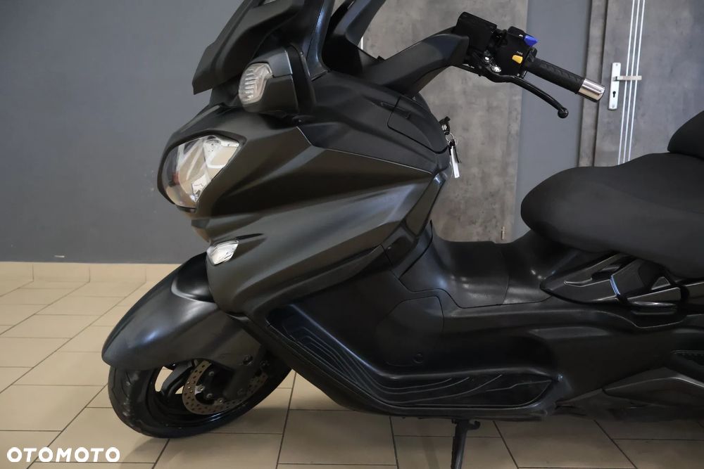 Suzuki Burgman - 7
