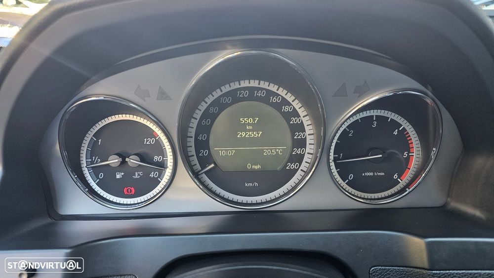 Mercedes-Benz C 180 CDi Avantgarde BlueEfficiency - 21