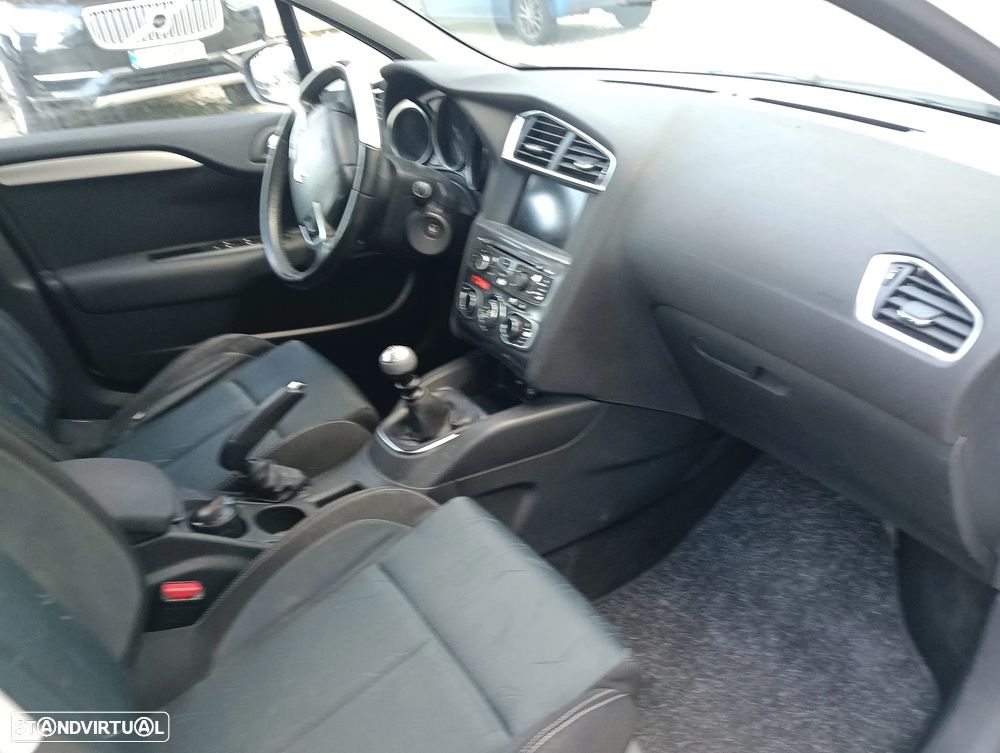 Citroën C4 1.6 HDi Seduction - 9
