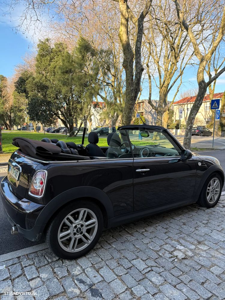 MINI Cabrio Cooper D - 16
