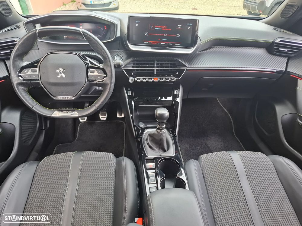 Peugeot 2008 1.2 PureTech GT Line - 7