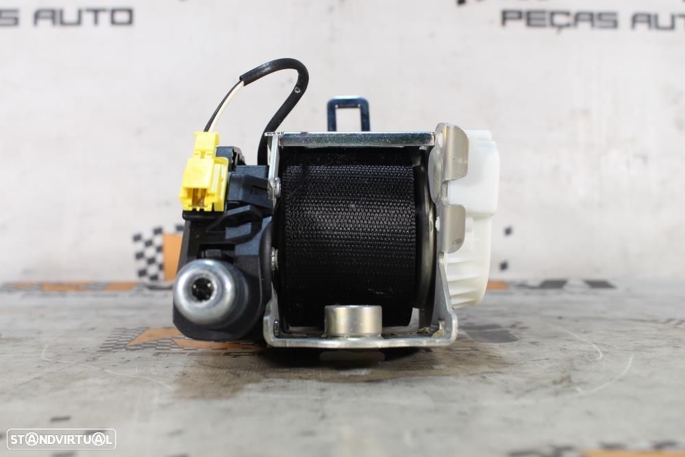 Cinto Traseiro Esquerdo Mercedes-Benz C-Class (W204)  A2048600785 / Ci - 6