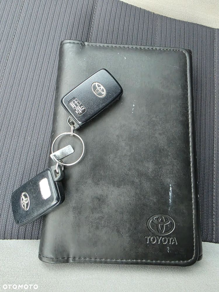 Toyota Avensis Touring Sports 1.8 Multidrive S Comfort - 26