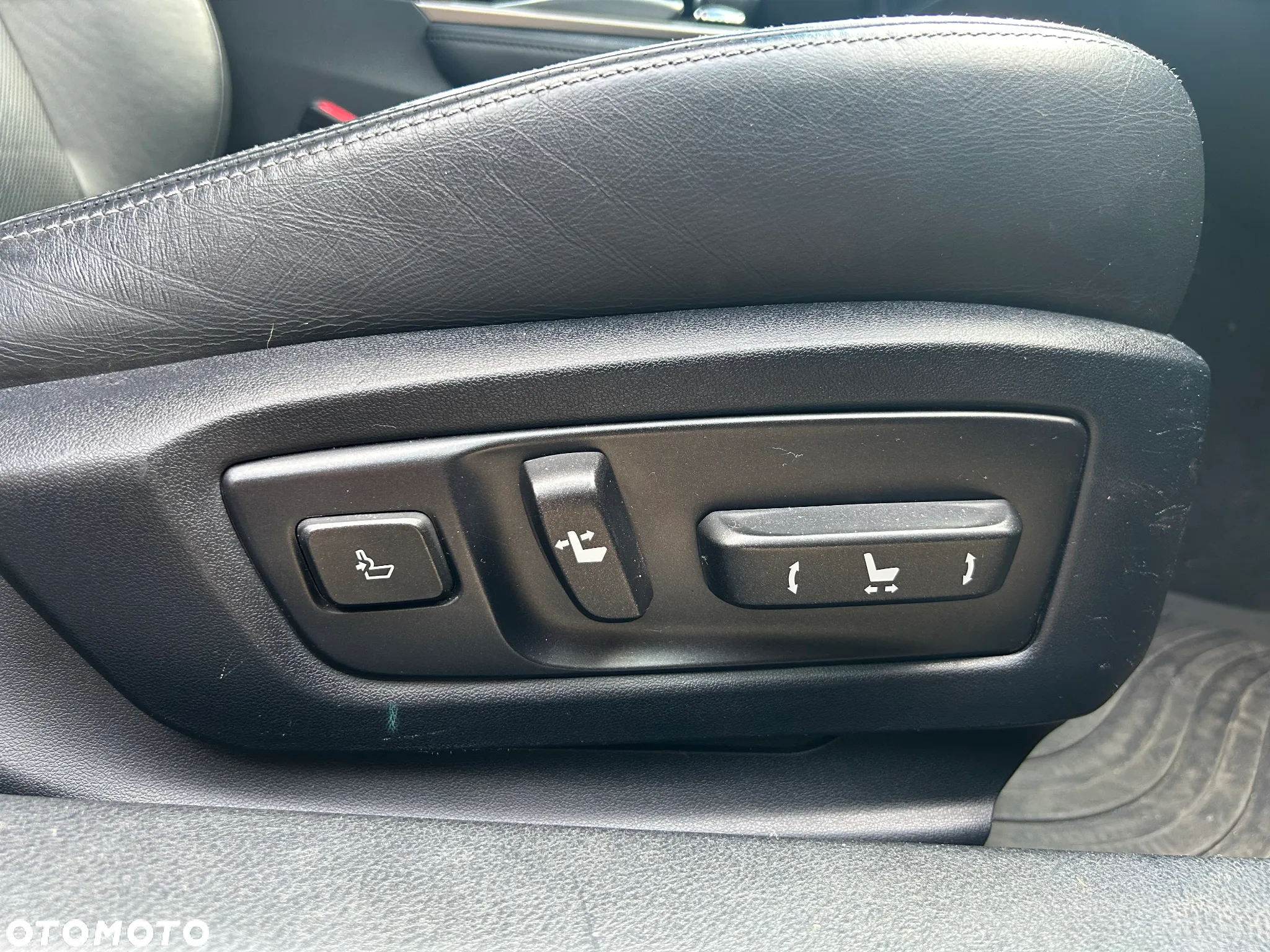 Lexus GS 450h Prestige - 29
